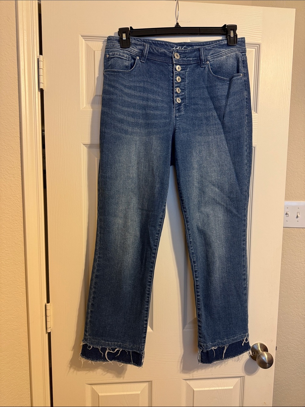 INC International Concepts Mid-Blue High-Rise Button-Fly Cropped Jeans